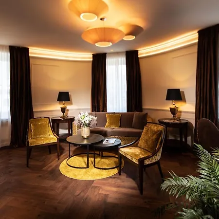 Bristol Hotel 5*