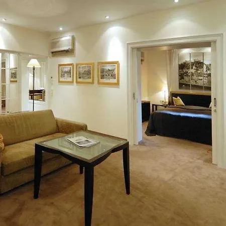 Hotel Bristol