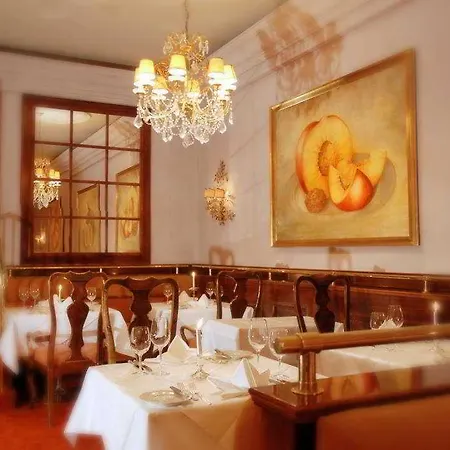 Hotel Bristol