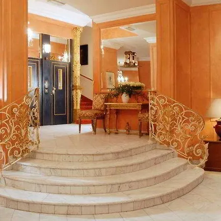 Bristol Hotel 5*