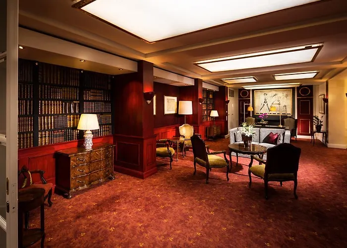 Hotel Bristol 5*