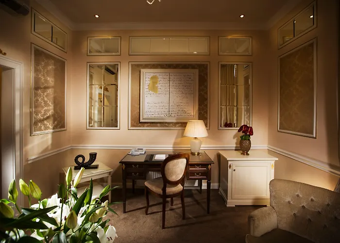 Hotel Bristol 5*
