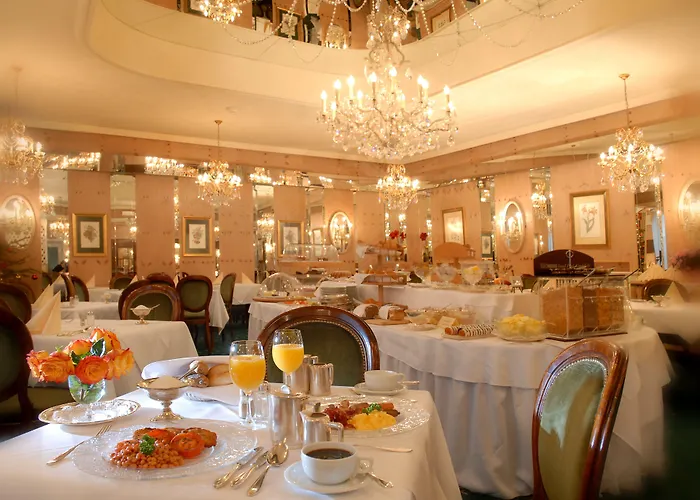 Hotel Bristol