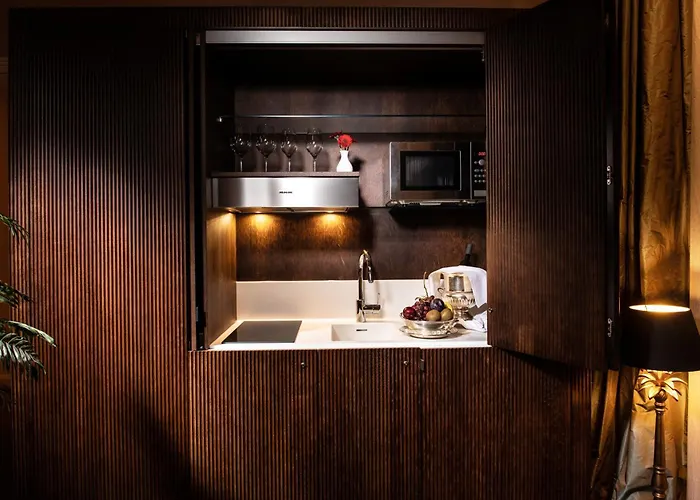 Bristol Hotel 5*