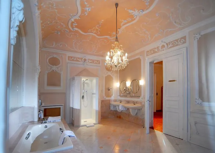 Bristol Hotel 5*