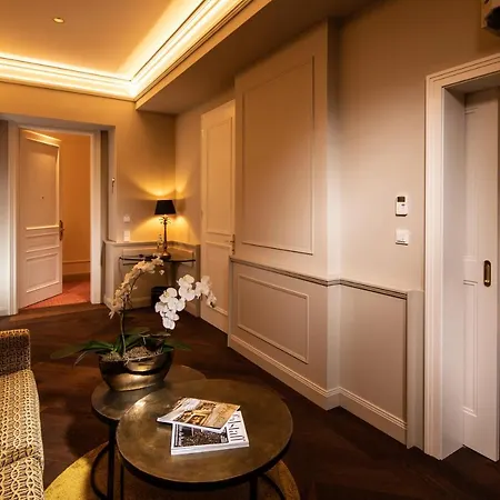 Hotel Bristol