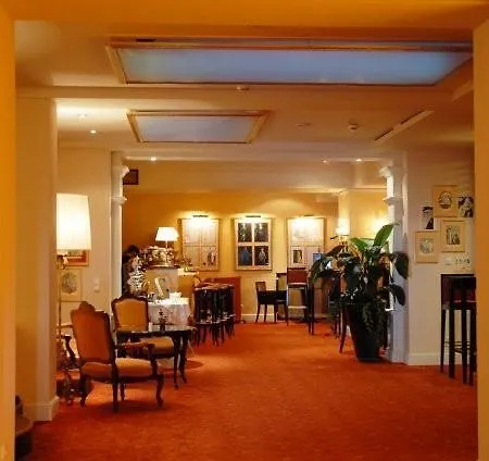 Hotel Bristol