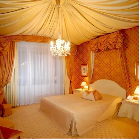 بريستول فندق 5*