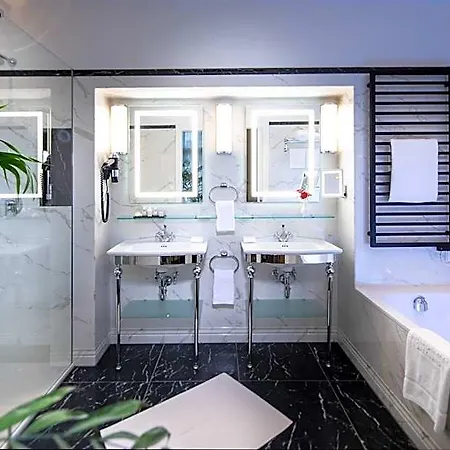 Otel Bristol 5*