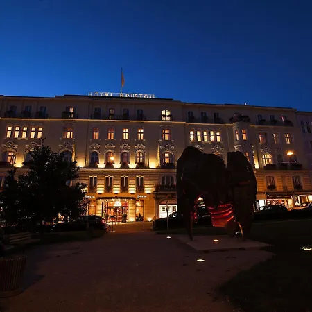 Hotel Bristol