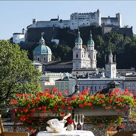 ブリストル ホテル